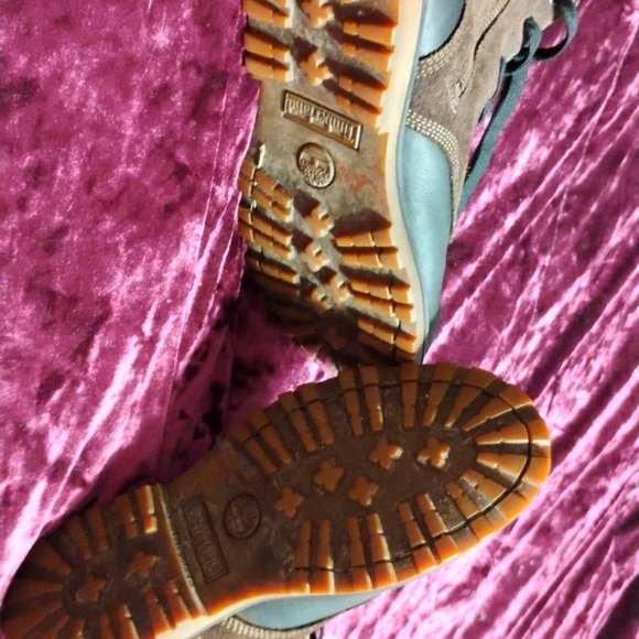 Brown and black Timberlands - boys size 4.5. zip side, lace front. - Picture 6 of 7